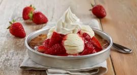BJS Menu Strawberry Shortcake Pizookie®